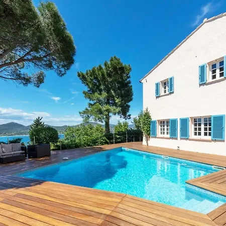 Villa With Magic View Of Bay Of Tropez