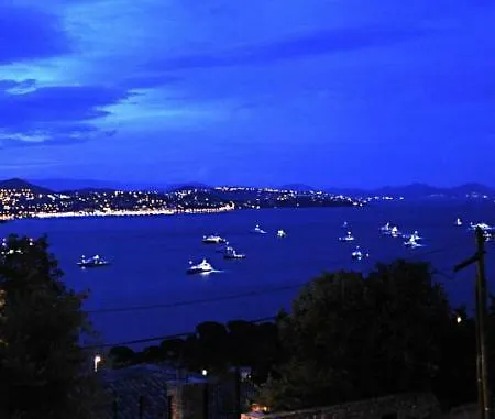 With Magic View Of Bay Of Tropez Saint-Tropez