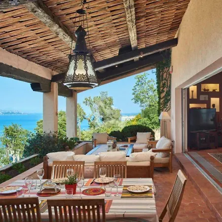 With Magic View Of Bay Of Tropez Saint-Tropez