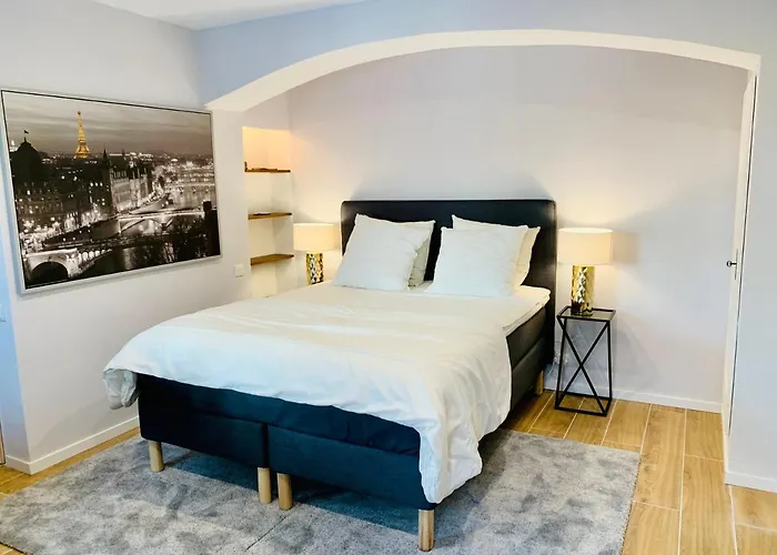 Vila With Magic View Of Bay Of Tropez Saint Tropez