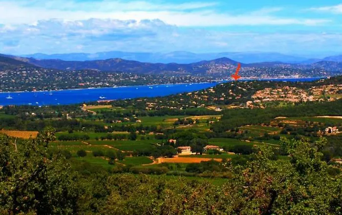 With Magic View Of Bay Of Tropez ヴィラ サントロペ